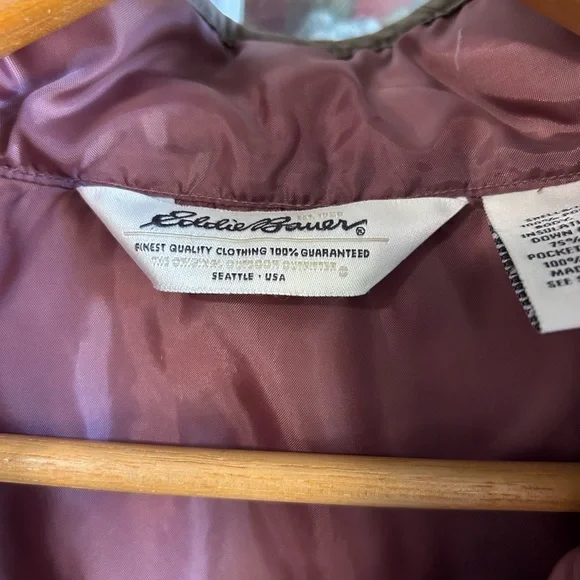 Eddie Bauer lightweight down jacket with snap closure size women’s large, taupe - Picture 3 of 5